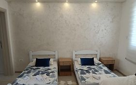 Matija Airport Apartment