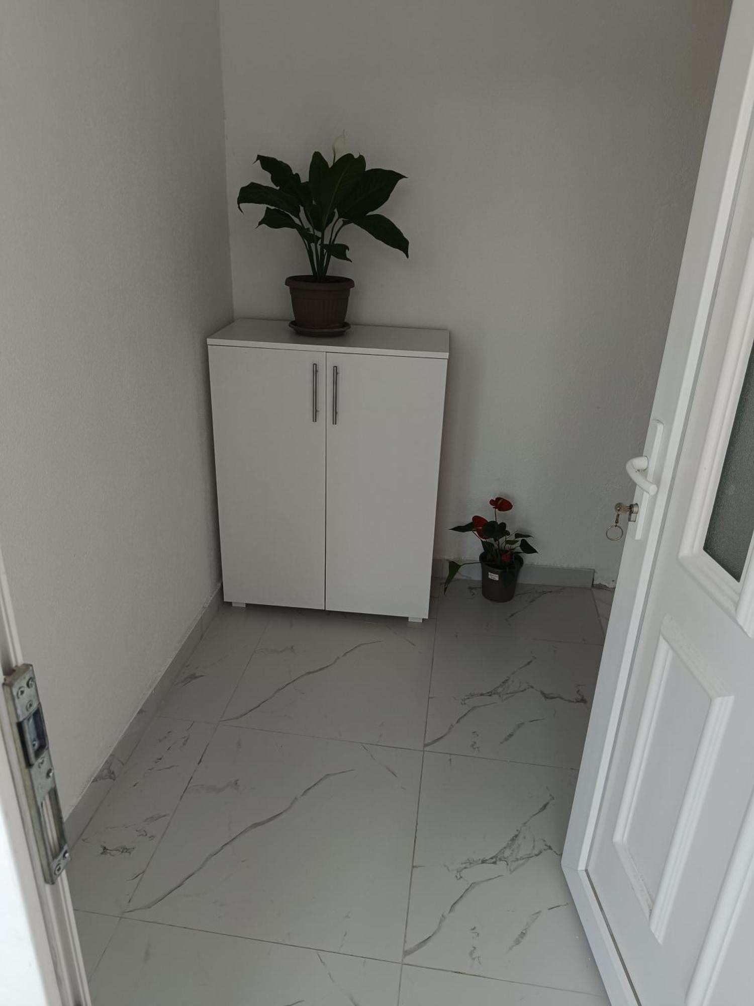 Matija Airport Apartment Mitrovici  Dış mekan fotoğraf