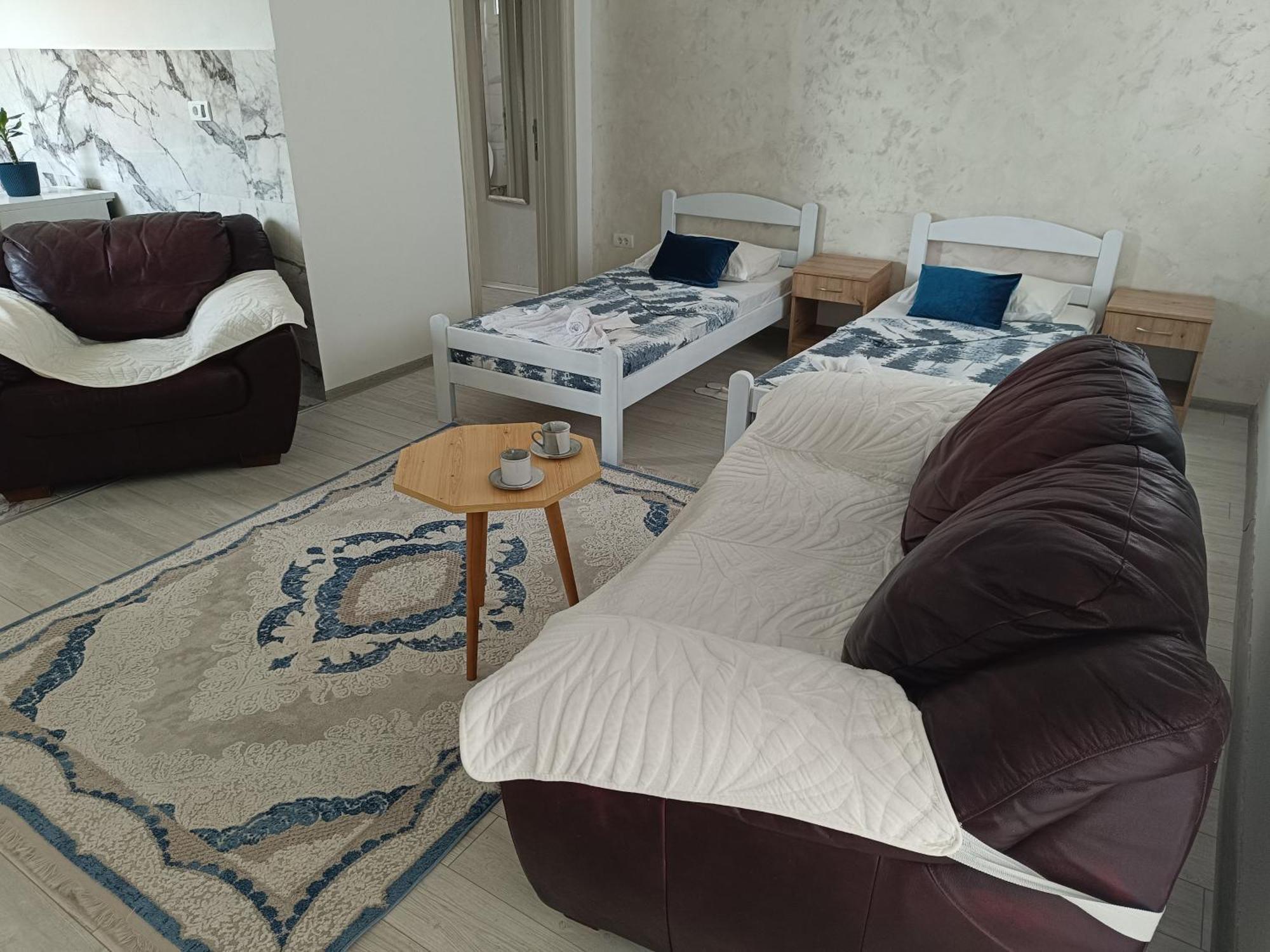 Matija Airport Apartment Mitrovici  Dış mekan fotoğraf