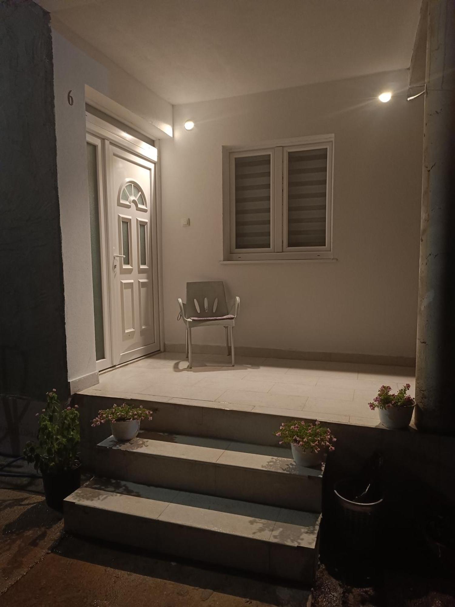 Matija Airport Apartment Mitrovici  Dış mekan fotoğraf
